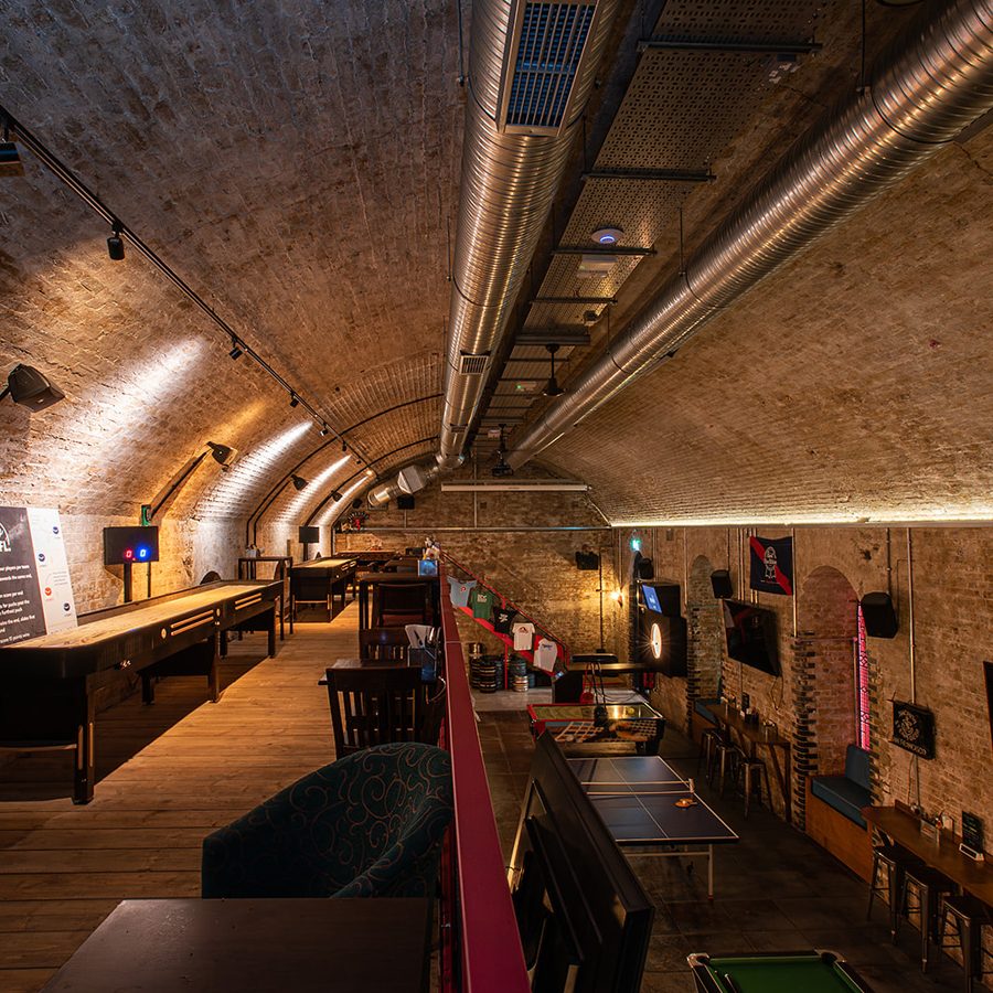 commercial building contractors in london